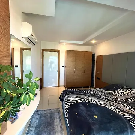 Crystal Towers Apartman Alanya